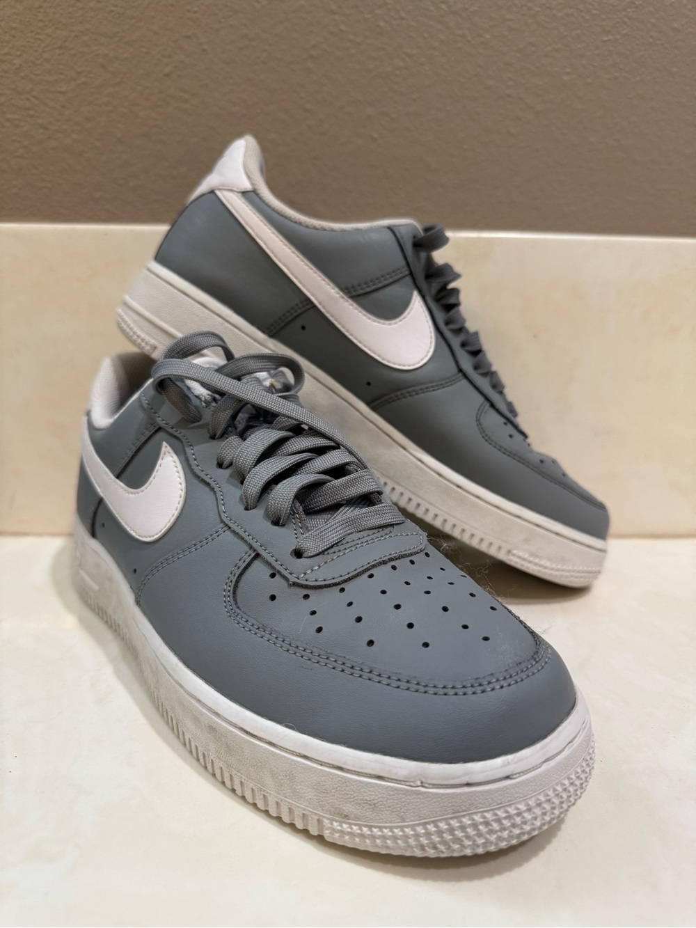Nike Kids Sneakers Gray and White